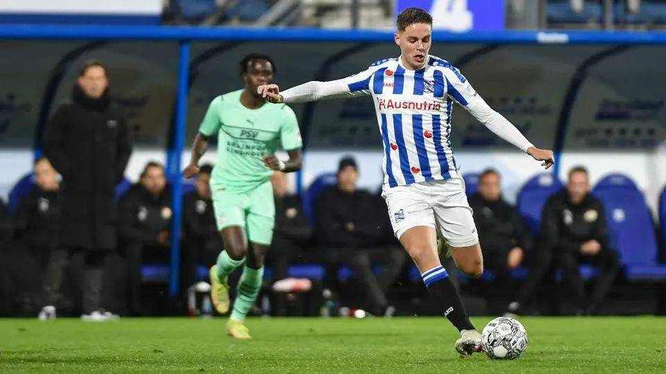 队合作的重 队合作的重