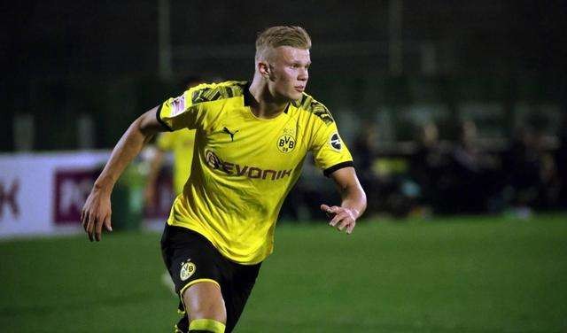 在麻将桌上 在麻将桌上