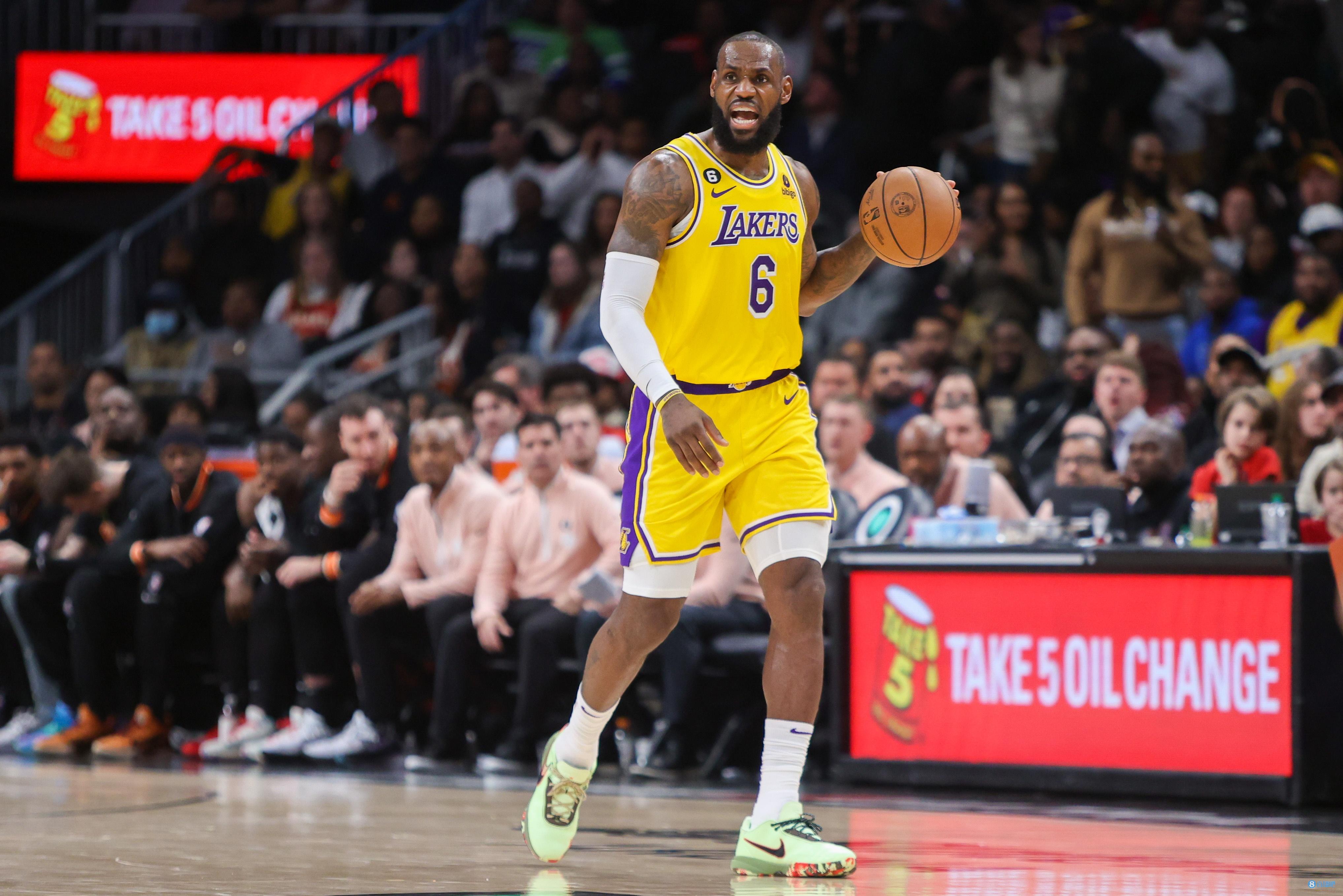 前场的压迫 前场的压迫